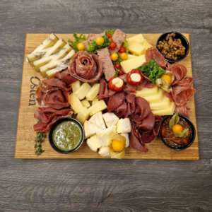 Ostens gourmet tapas 4 personer på planke