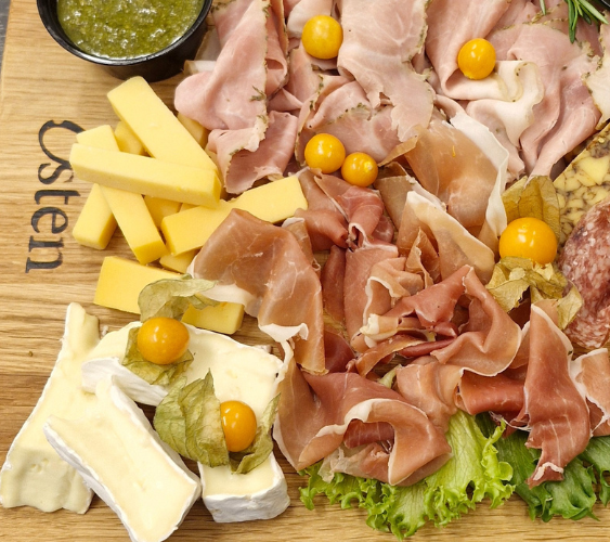 lille tapas 4 personer på planke